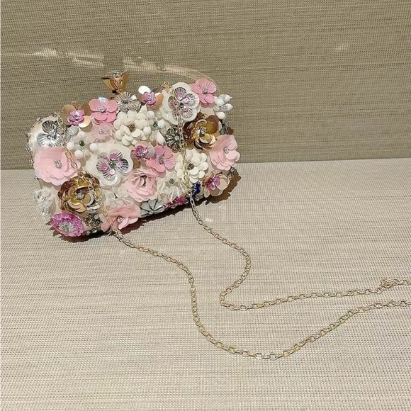 Jane Chic Designs Light Pink Blooming Bliss Clutch - Picture 5 of 11